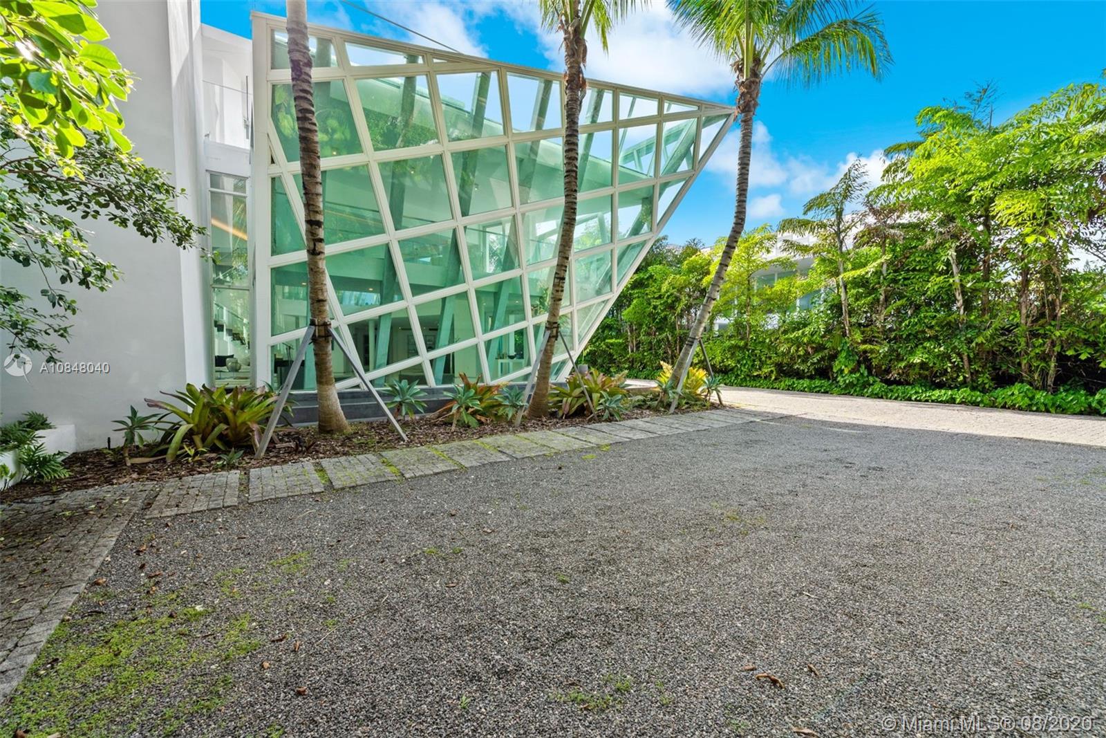 GOLDEN BEACH SEC B - Residential