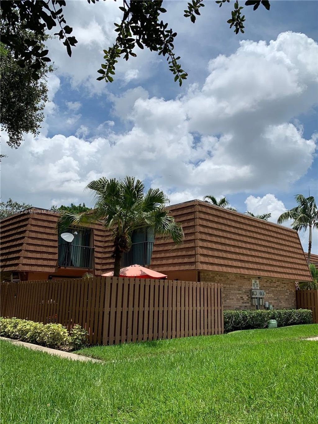 Photo of 2561 Camelot Ct, Cooper City, FL 33026 (MLS # A11891272)