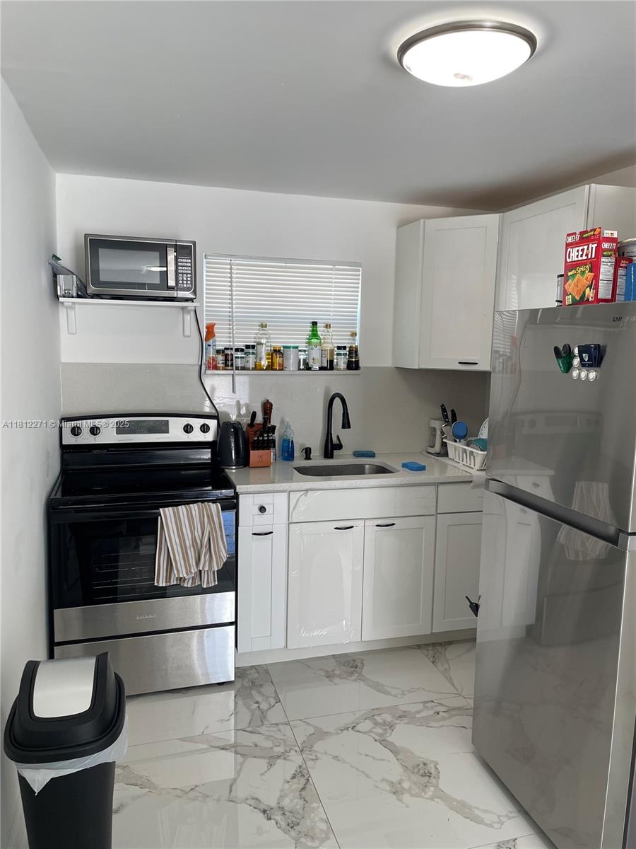 CITY OF MIAMI SOUTH - Residential Lease