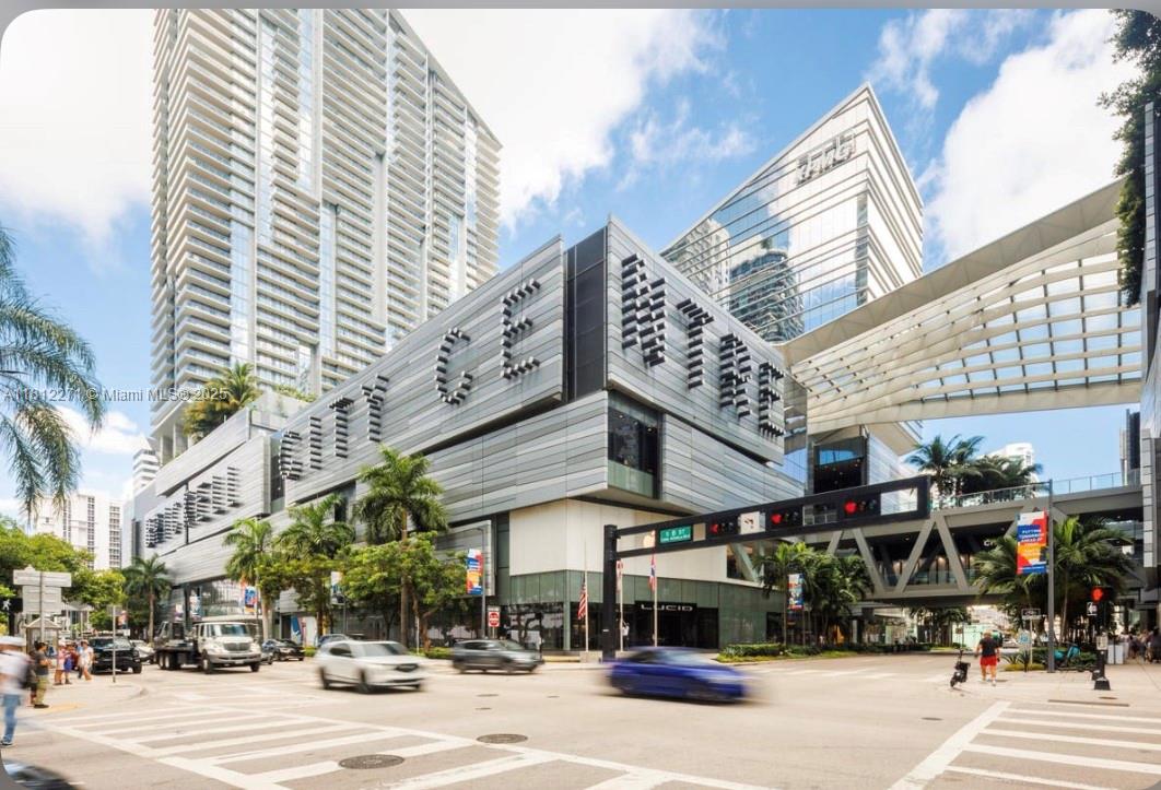 318 SW 4th Ave 1