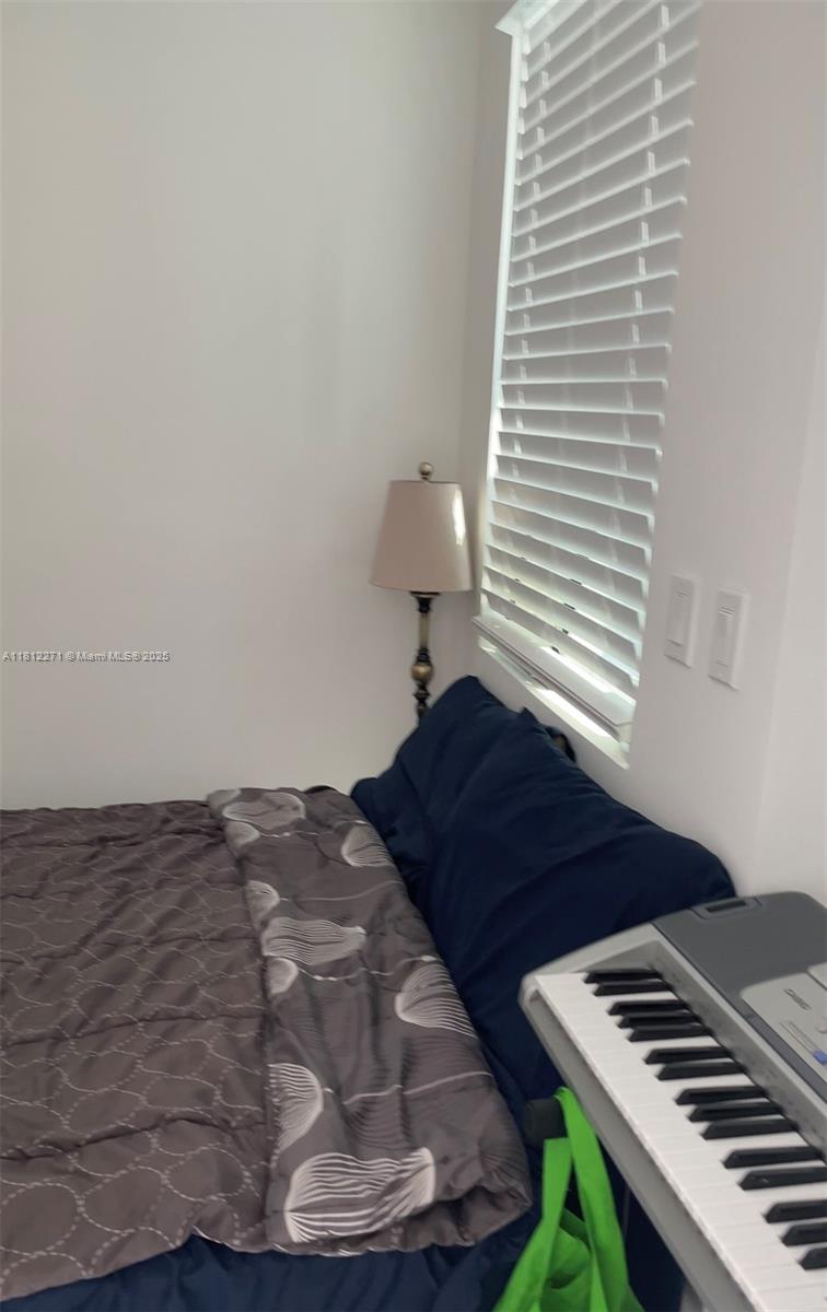 CITY OF MIAMI SOUTH - Residential Lease