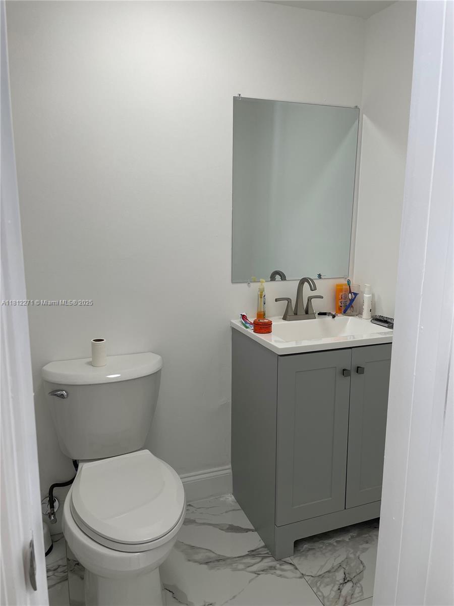 CITY OF MIAMI SOUTH - Residential Lease