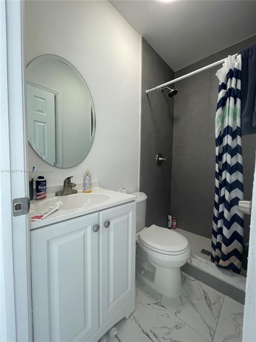 CITY OF MIAMI SOUTH - Residential Lease