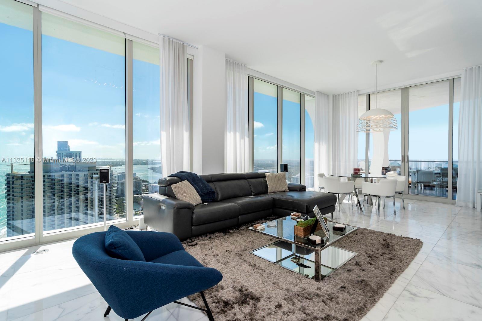 JADE SIGNATURE CONDO - Residential