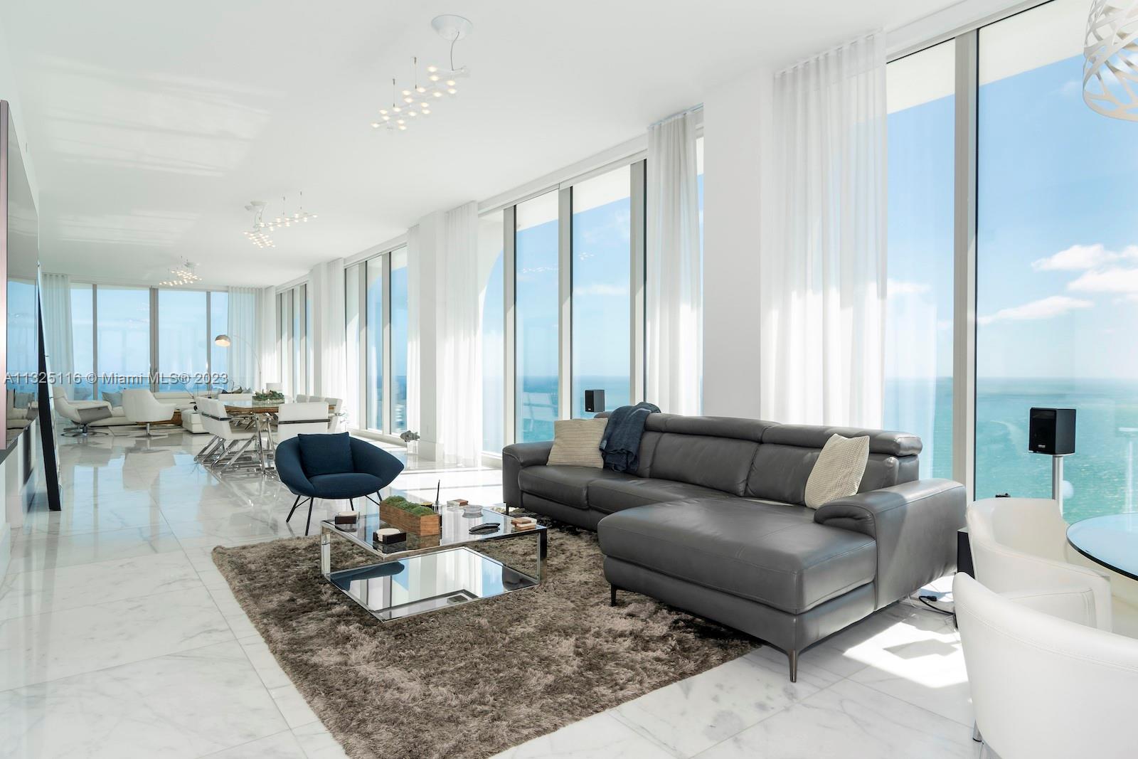 JADE SIGNATURE CONDO - Residential