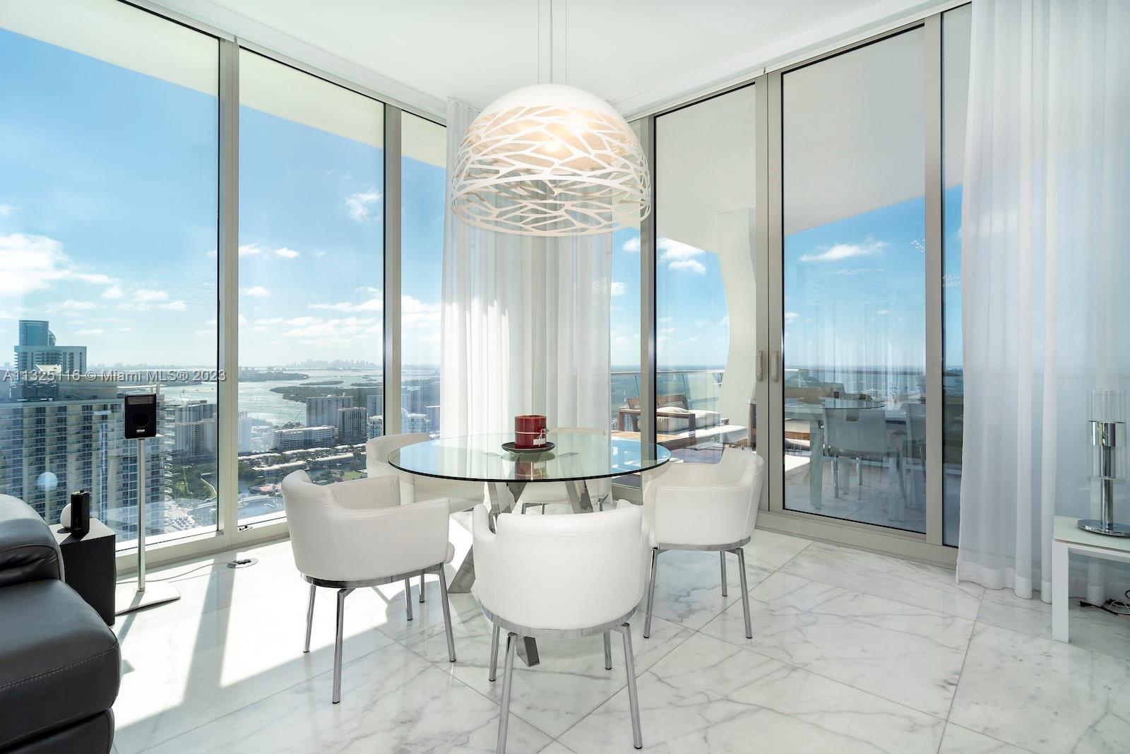JADE SIGNATURE CONDO - Residential