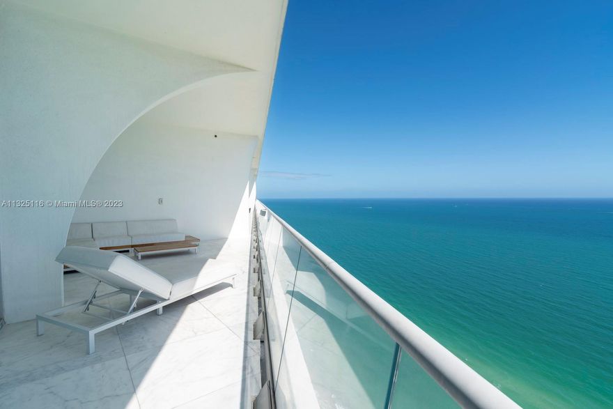 Best views and pure luxury in sunny Isles! Unobstructed and direct ocean front views and city views. Spacious apartment with 5 bedroom and 6.5 bathrooms. Master suite with his and her closets plus an spectacular view. Calacatta marble floor and beautiful furniture.
Top of the line amenities include beach service, restaurant, spa, heated pool, child play area, gym, billiard, library and more. Best location in Sunny Isles!