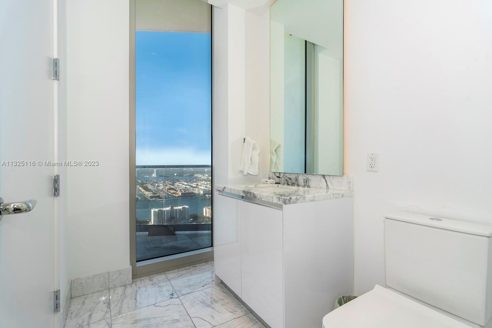 JADE SIGNATURE CONDO - Residential