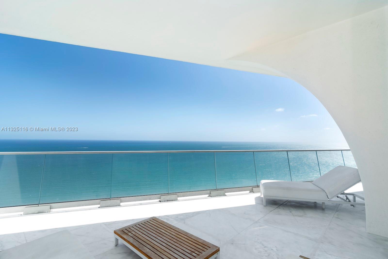 JADE SIGNATURE CONDO - Residential