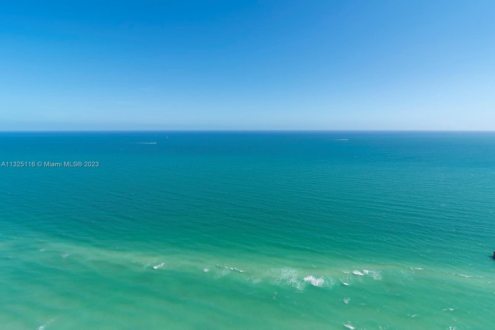 JADE SIGNATURE CONDO - Residential