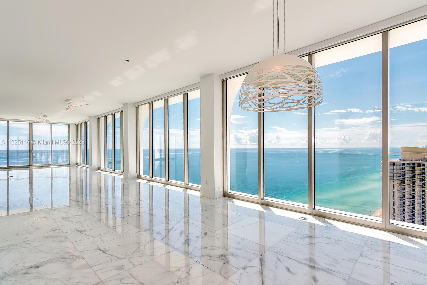 JADE SIGNATURE CONDO - Residential