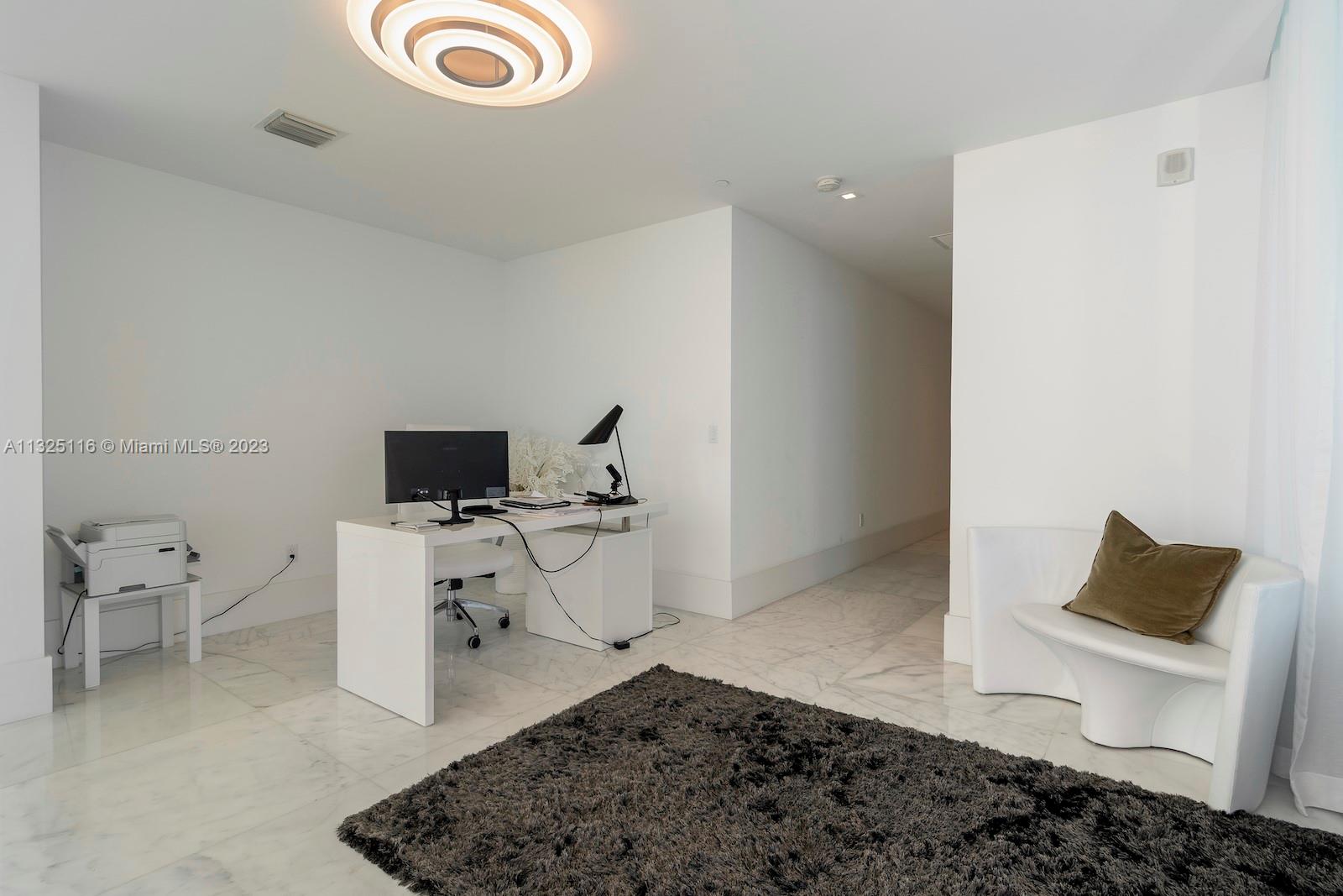 JADE SIGNATURE CONDO - Residential