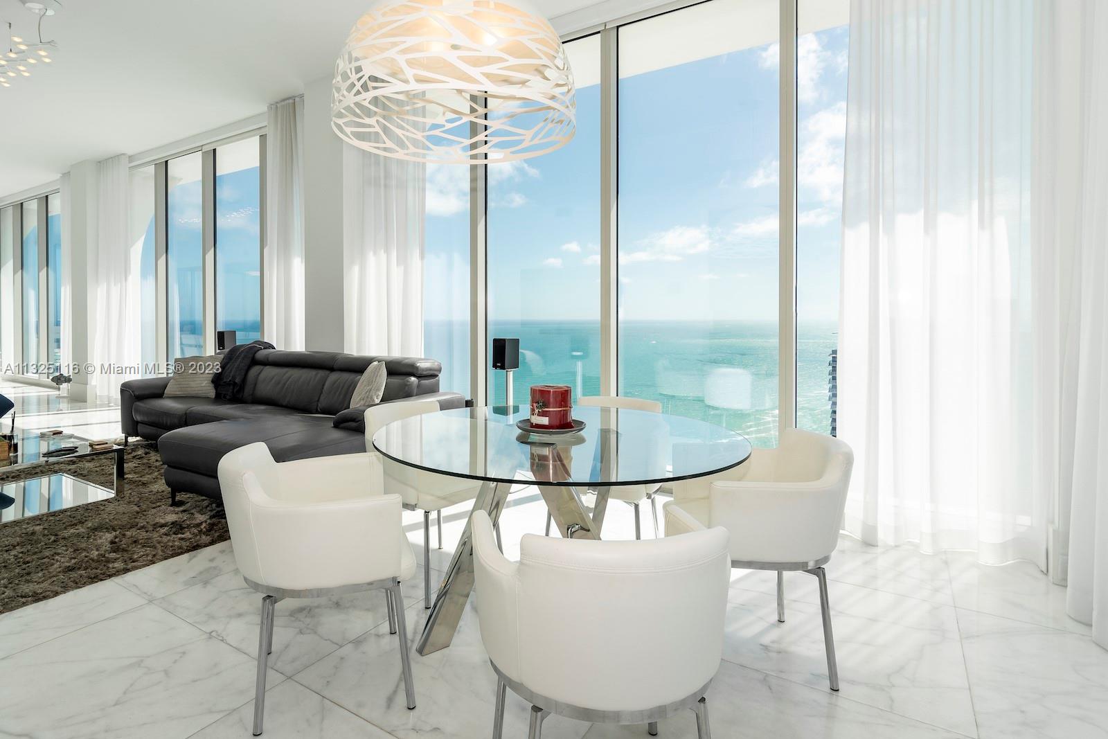 JADE SIGNATURE CONDO - Residential