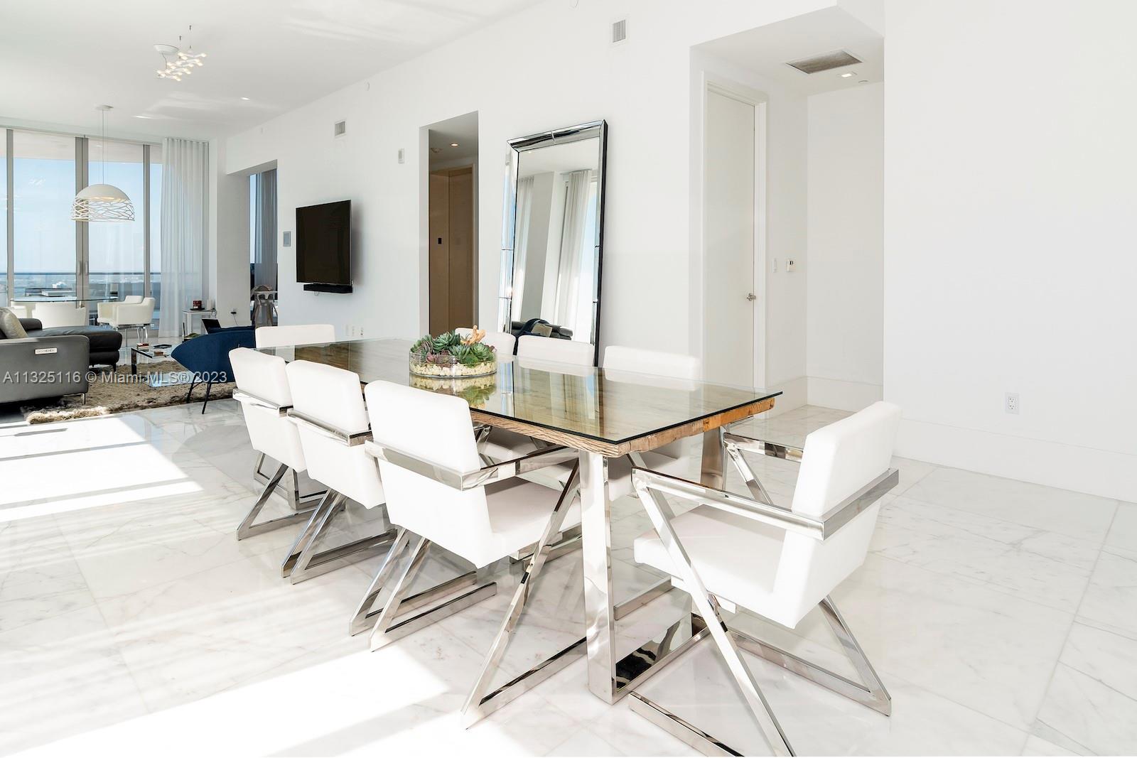 JADE SIGNATURE CONDO - Residential