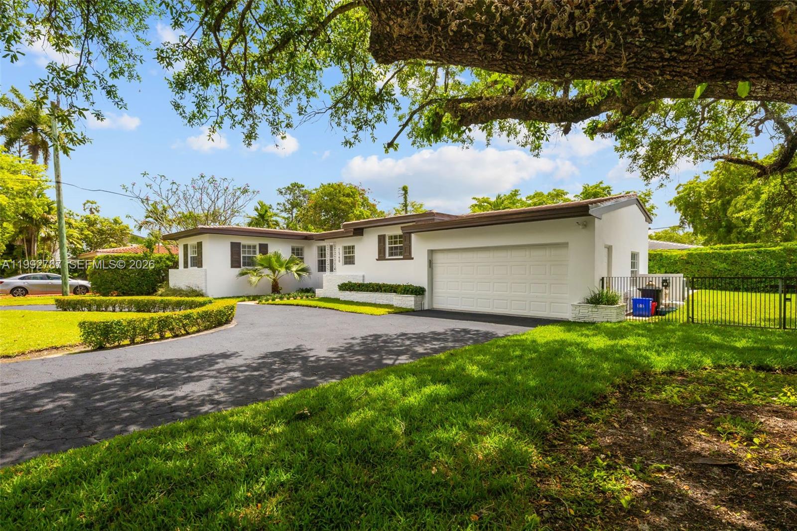 CORAL GABLES RIVIERA SEC - Residential