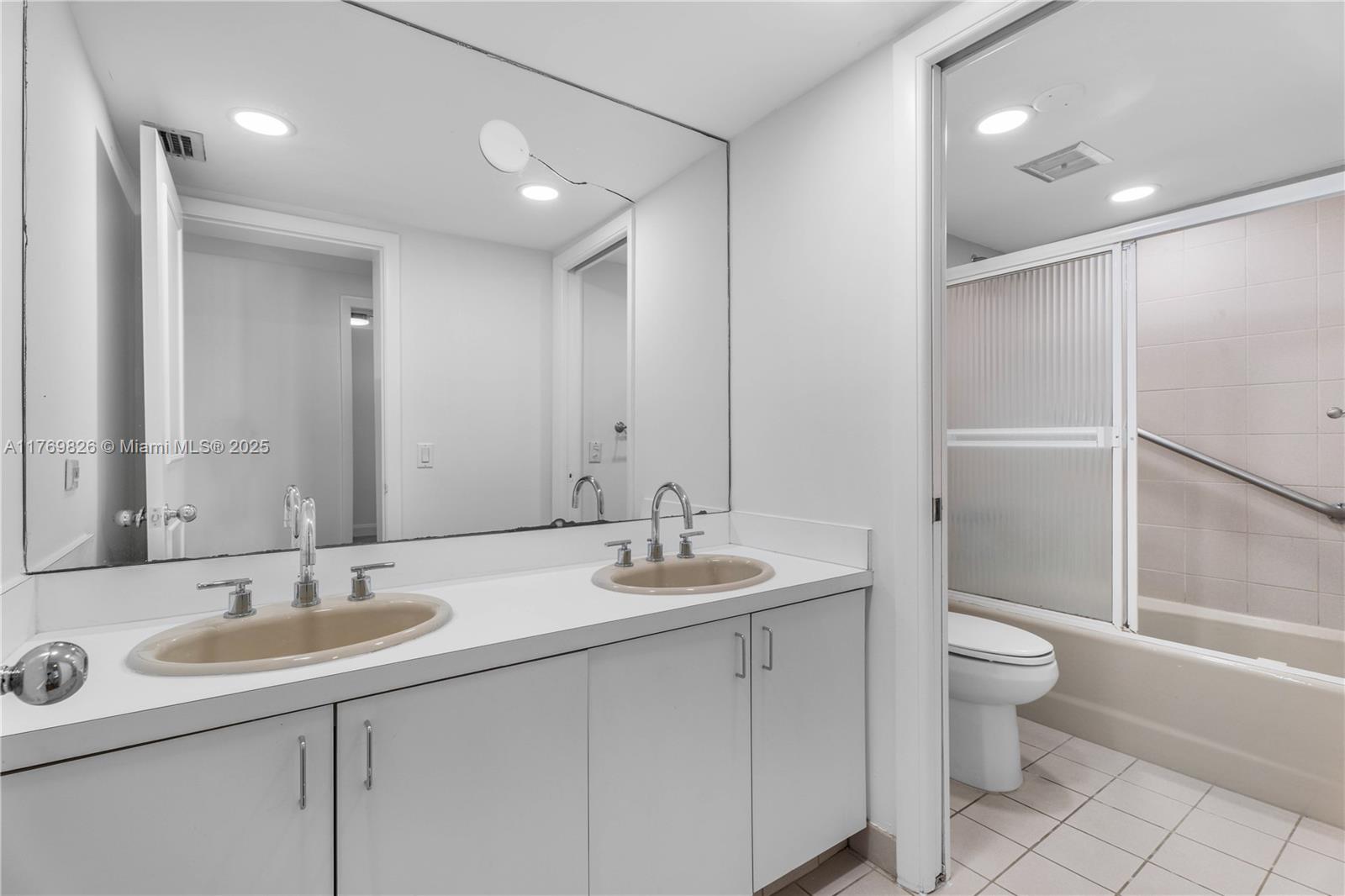 C GAB RIVIERA SEC 10 - Residential