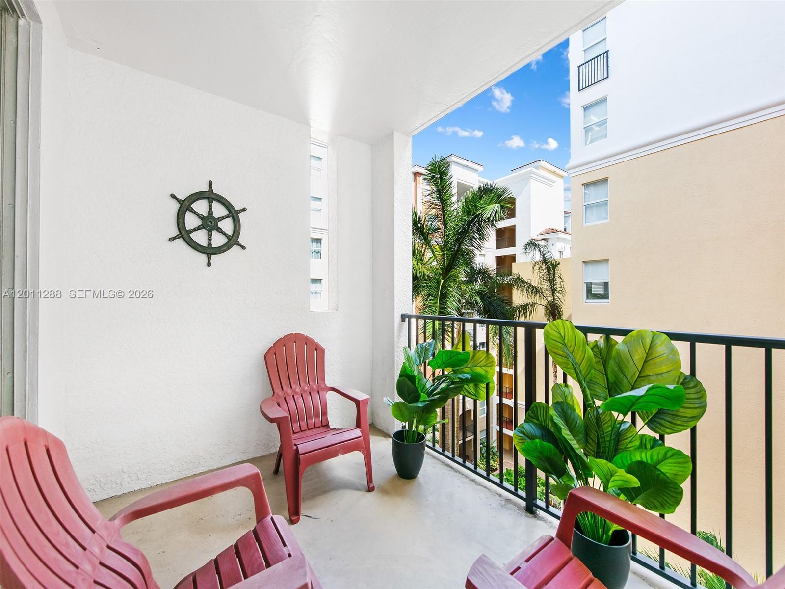 PORTO BELLAGIO CONDO - Residential