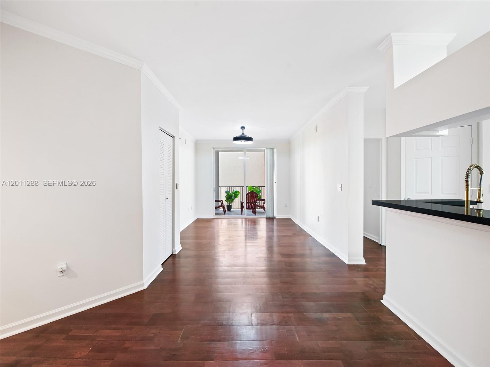 PORTO BELLAGIO CONDO - Residential