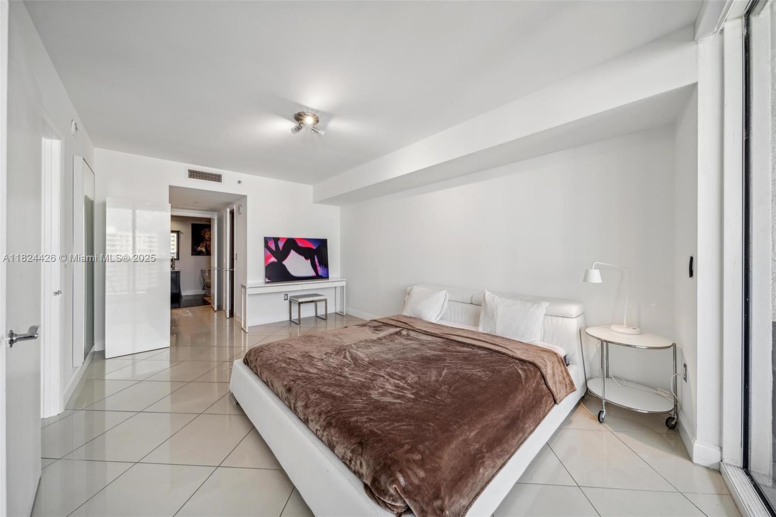 BEACH CLUB THREE CONDO - Residential Lease