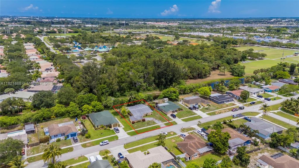 Photo of 886 Camellia Dr, Royal Palm Beach, FL 33411 (MLS # A11821868)