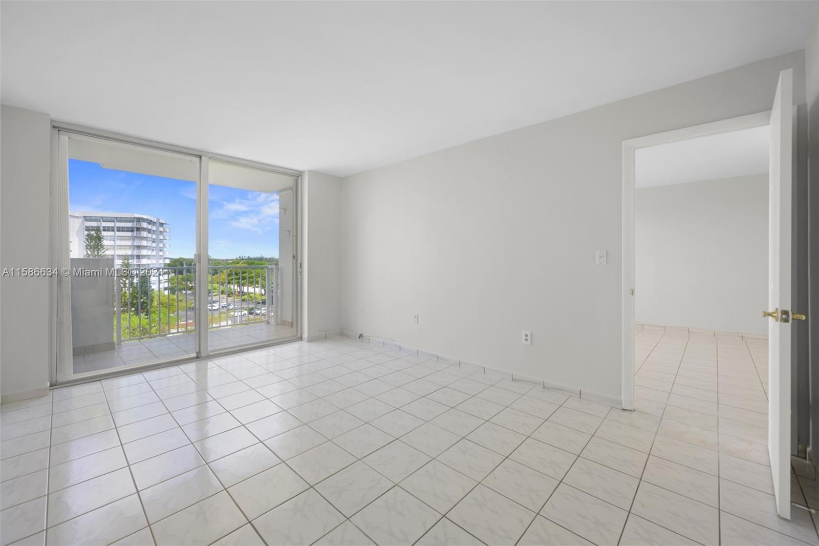 WILSHIRE CONDO - Residential Lease