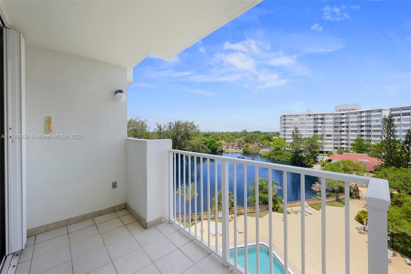 WILSHIRE CONDO - Residential Lease