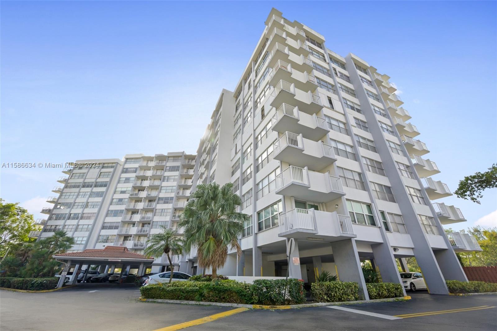 WILSHIRE CONDO - Residential Lease