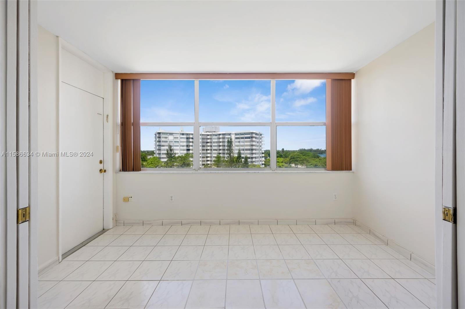 WILSHIRE CONDO - Residential Lease