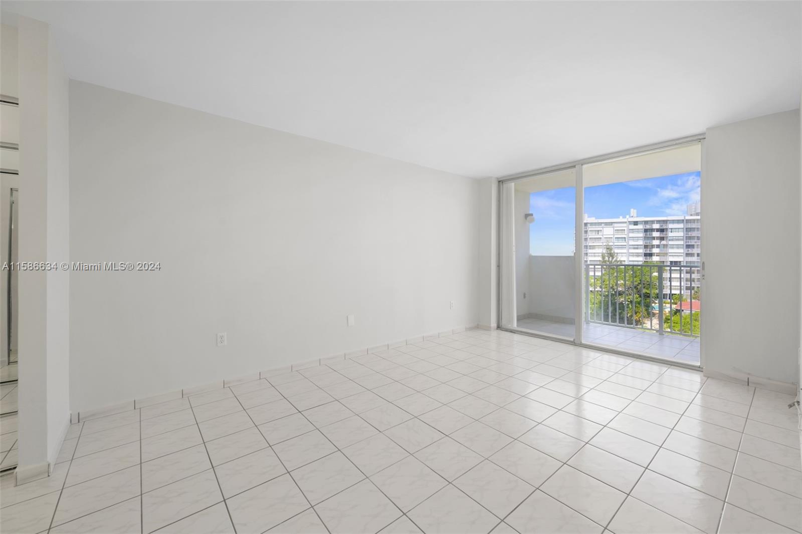 WILSHIRE CONDO - Residential Lease