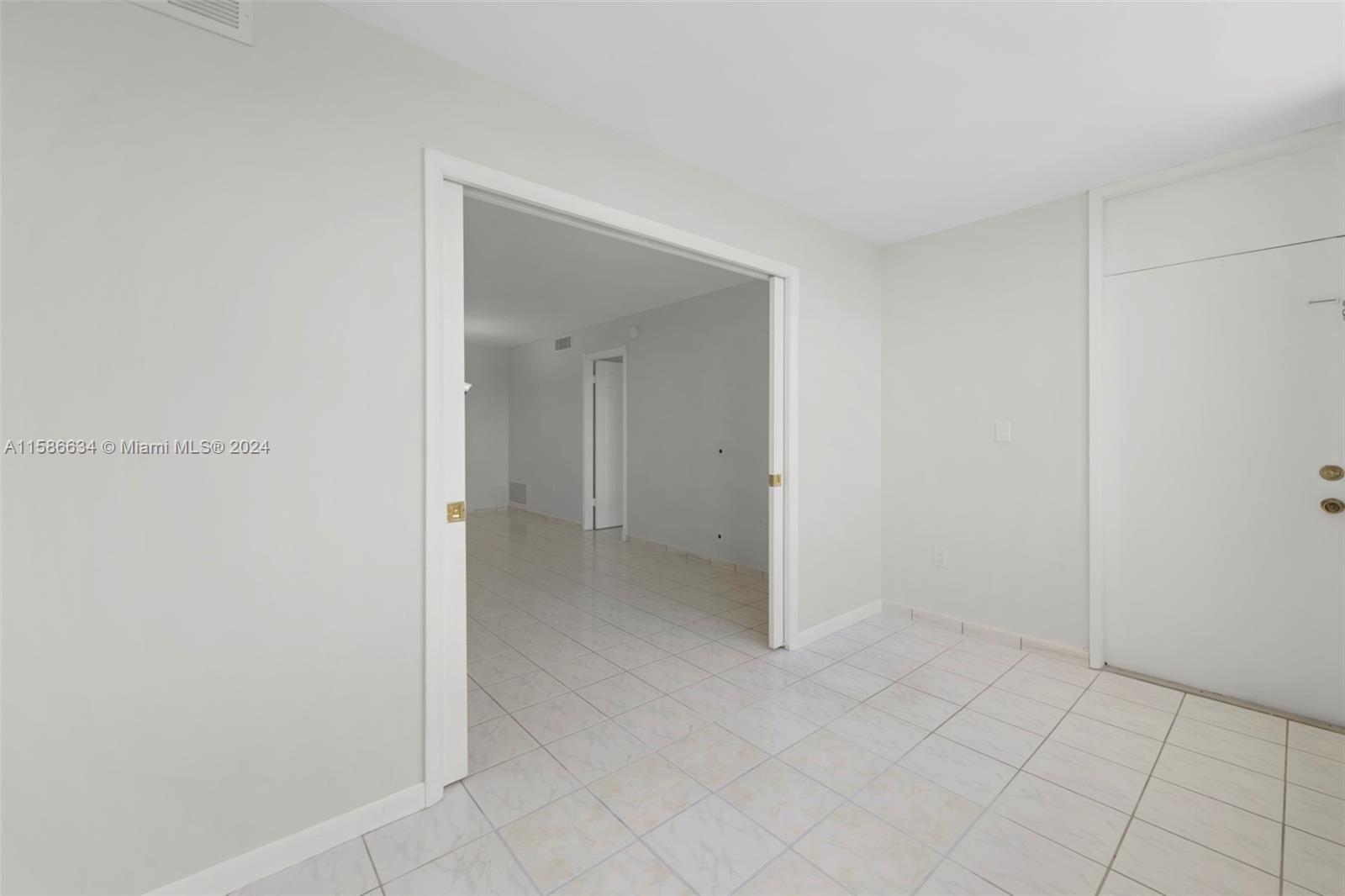 WILSHIRE CONDO - Residential Lease