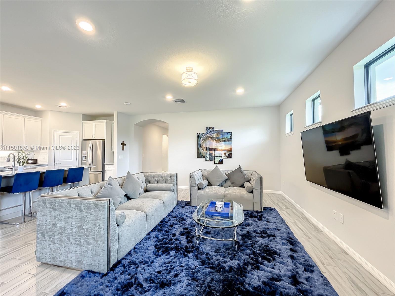 WOODMONT POD E - Residential