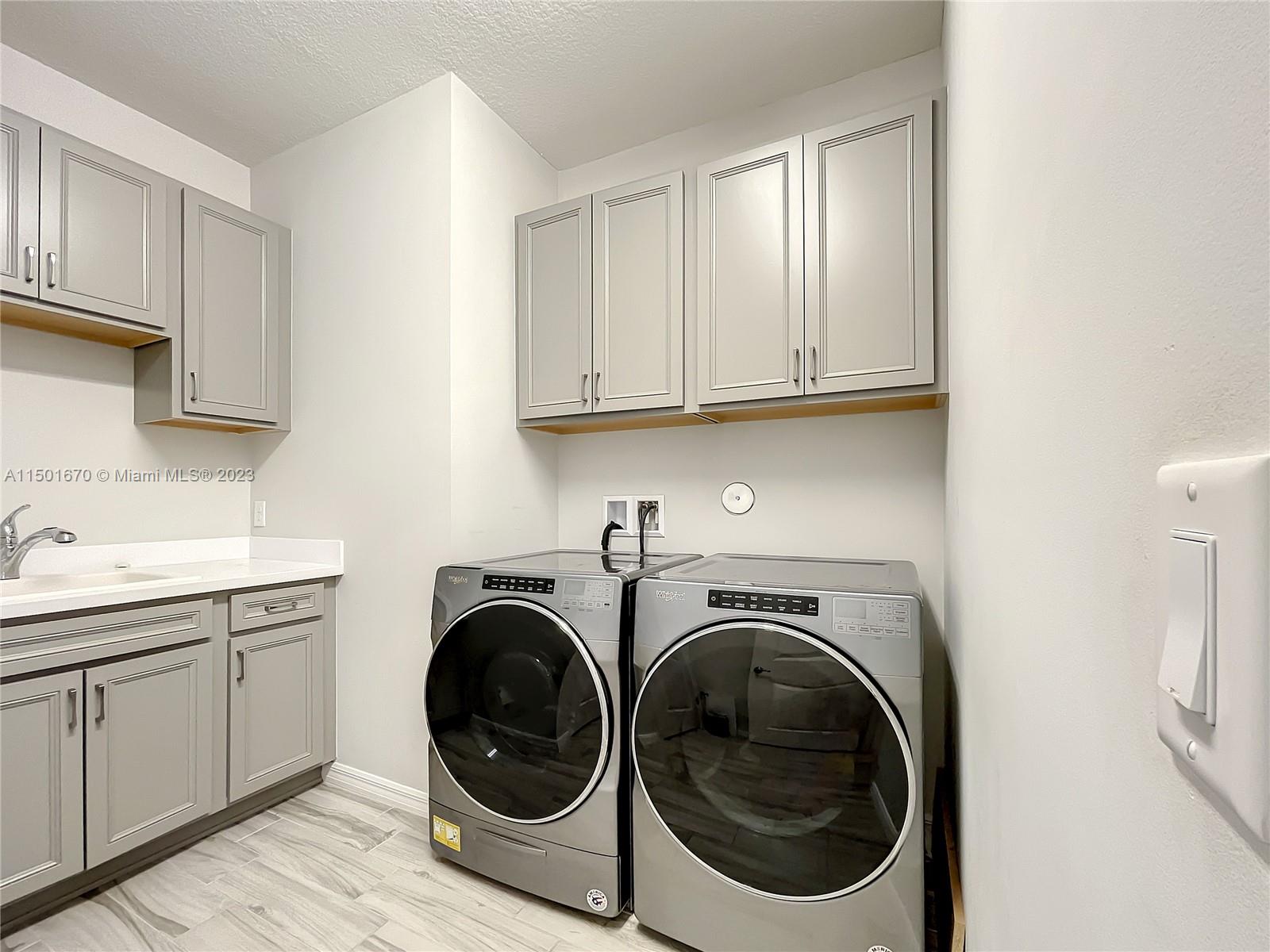 WOODMONT POD E - Residential