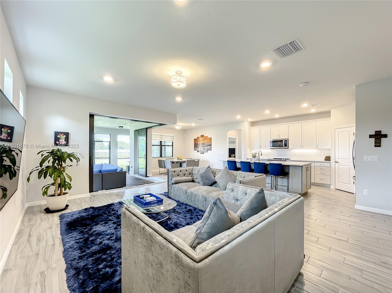 WOODMONT POD E - Residential