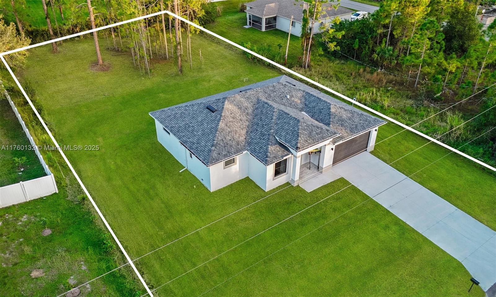 Property for Sale at 902 Magnolia Ave, Lehigh Acres, Lee County, Florida - Bedrooms: 3 
Bathrooms: 3  - $384,900