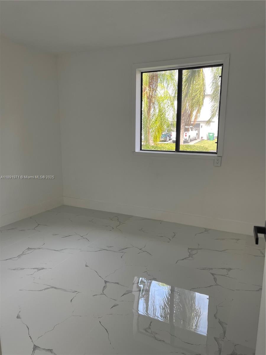 SEA GRAPE TOWN HOMES - Residential Lease