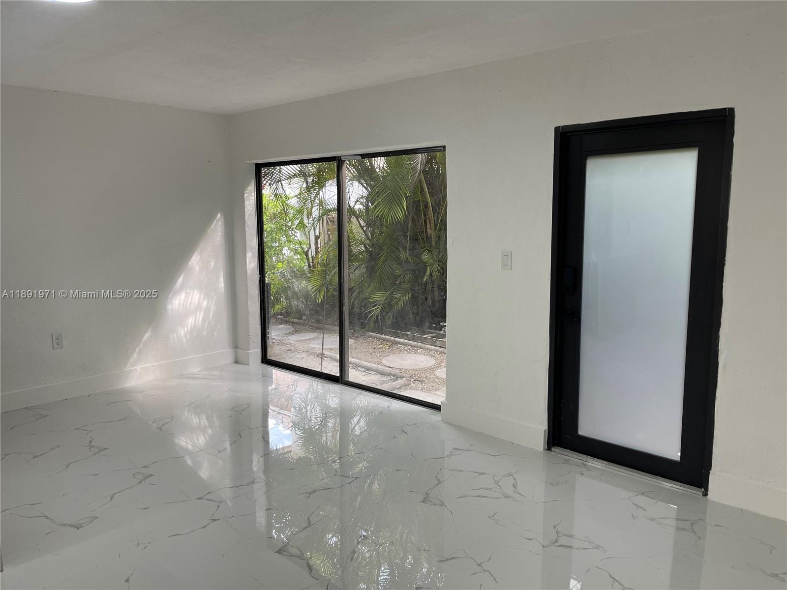 SEA GRAPE TOWN HOMES - Residential Lease