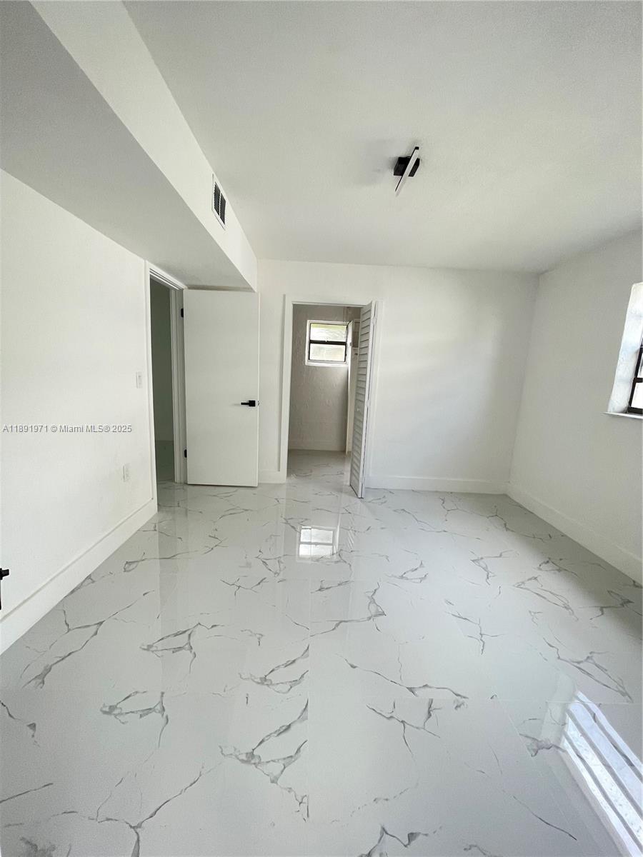 SEA GRAPE TOWN HOMES - Residential Lease
