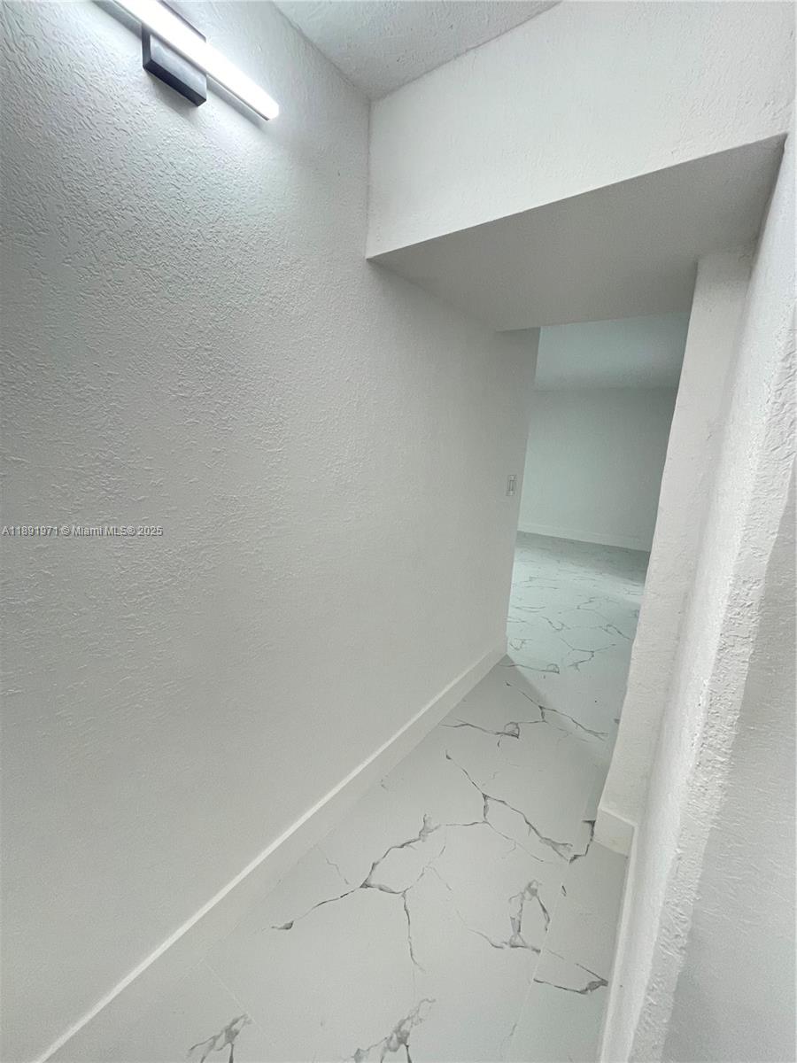 SEA GRAPE TOWN HOMES - Residential Lease