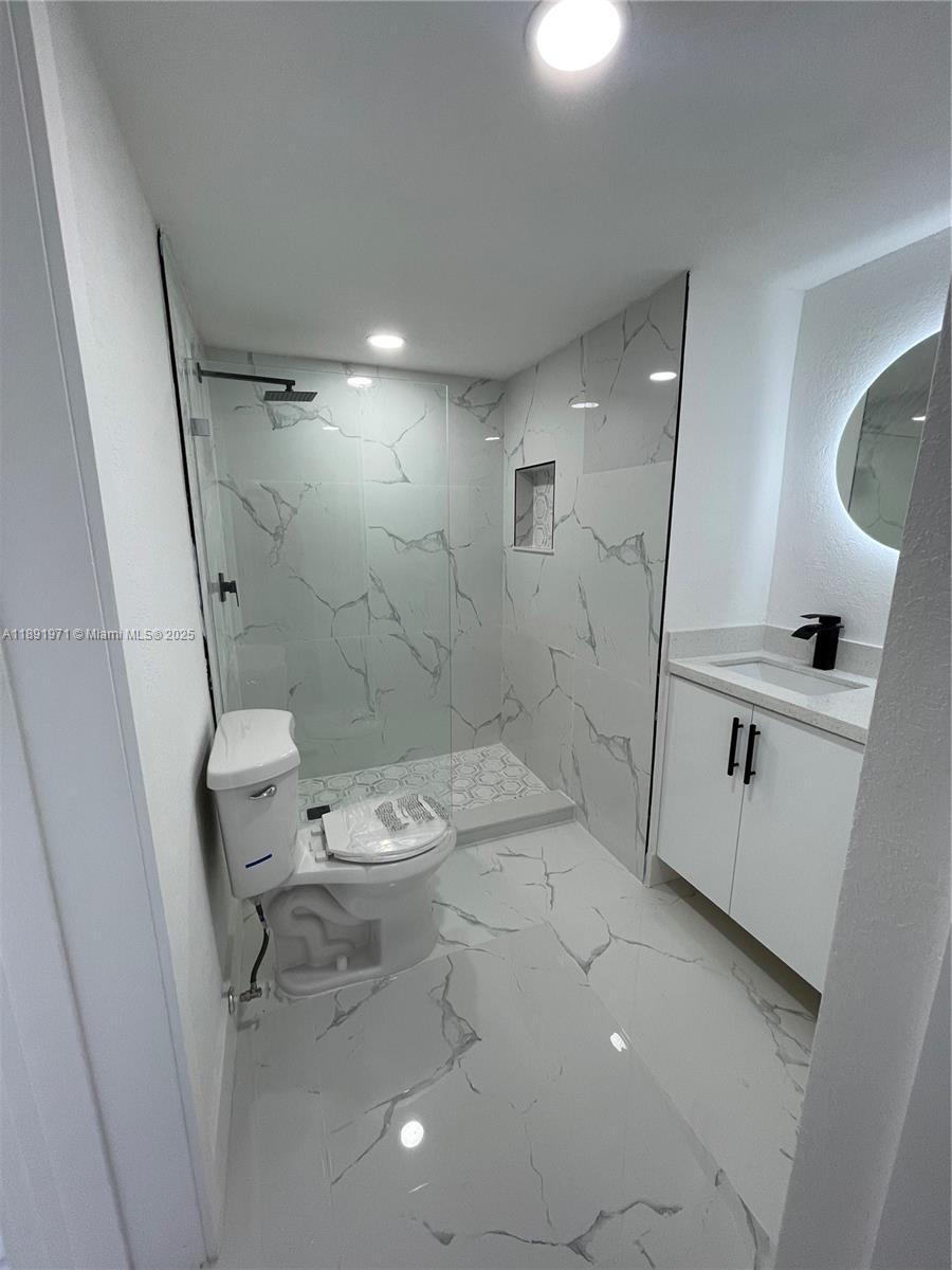SEA GRAPE TOWN HOMES - Residential Lease