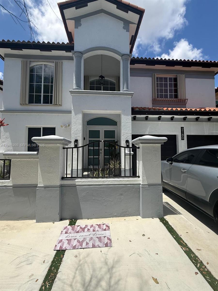A B AT TAMIAMI TRAIL PHAS - Residential
