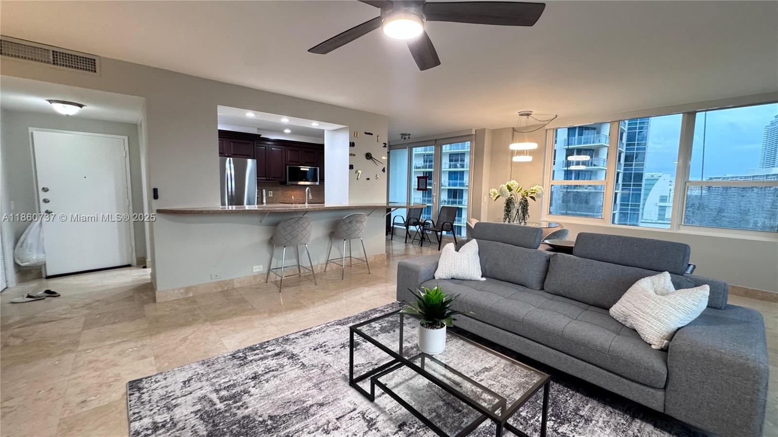 ALEXANDER TOWERS CONDO - Residential Lease