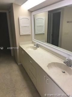 Ocean trace uno lago - Residential Lease