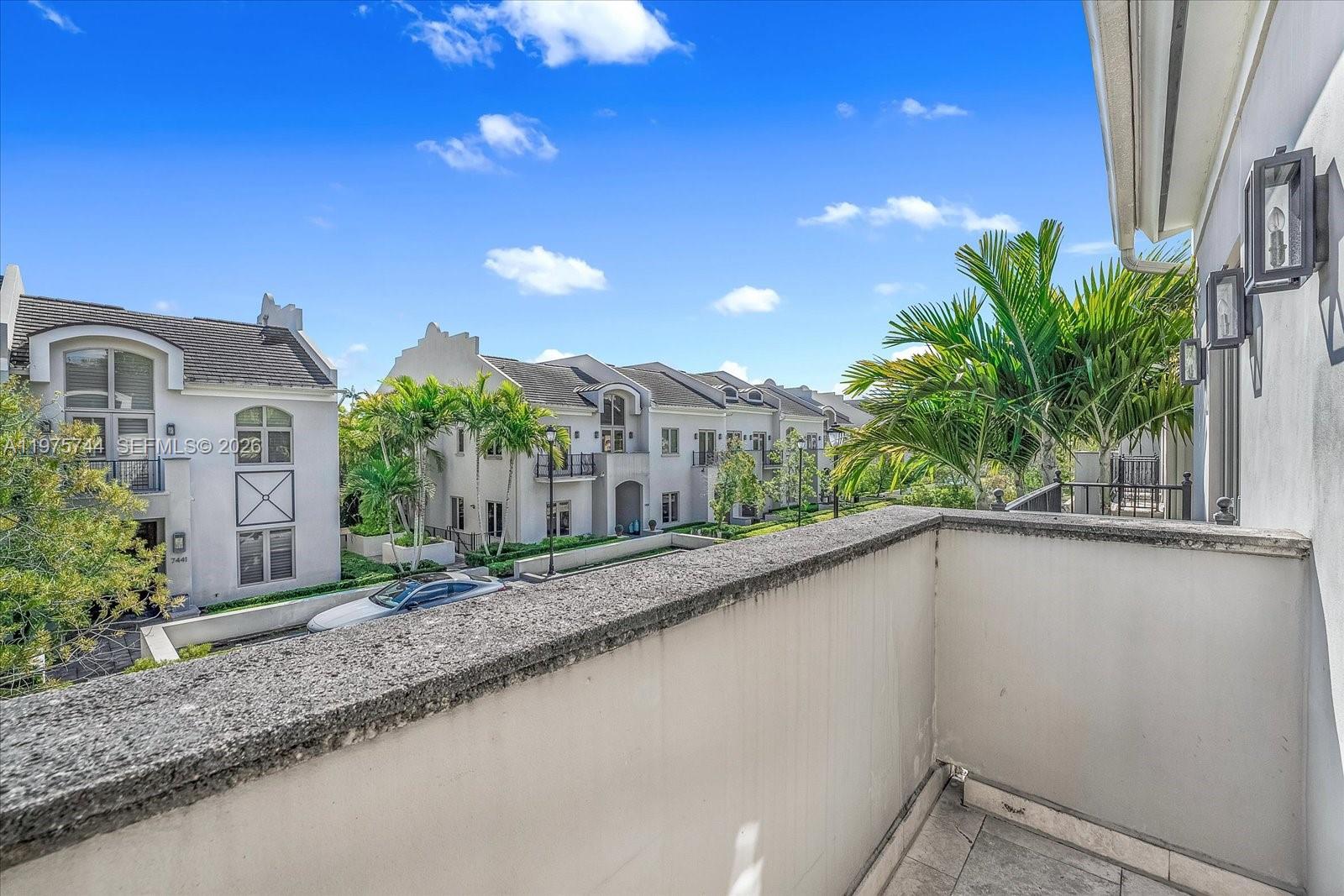 OAK LANE - Residential