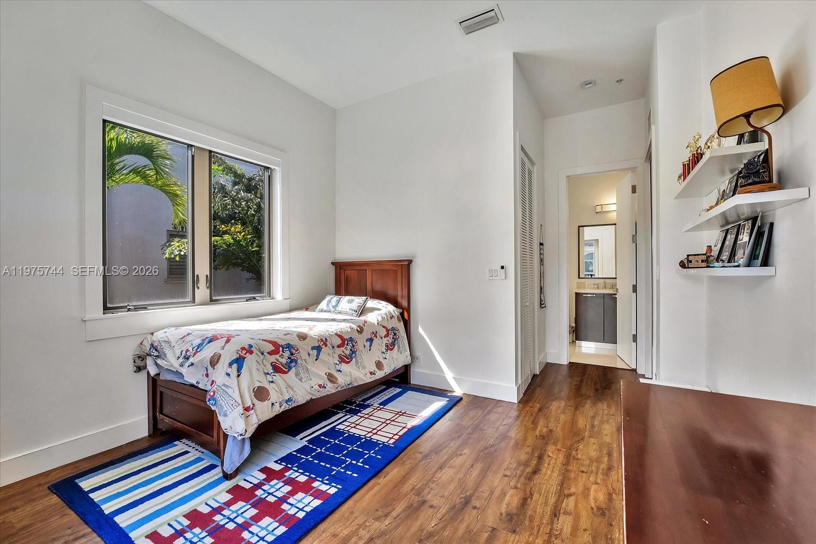 OAK LANE - Residential