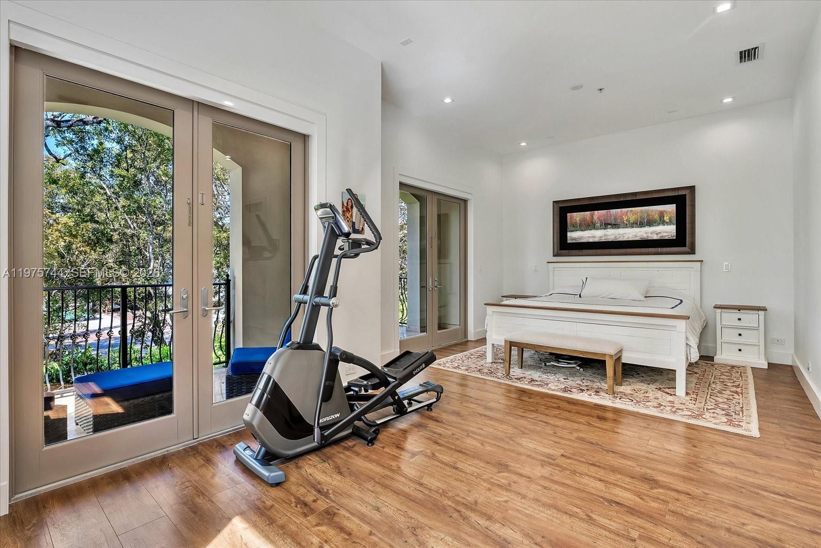 OAK LANE - Residential