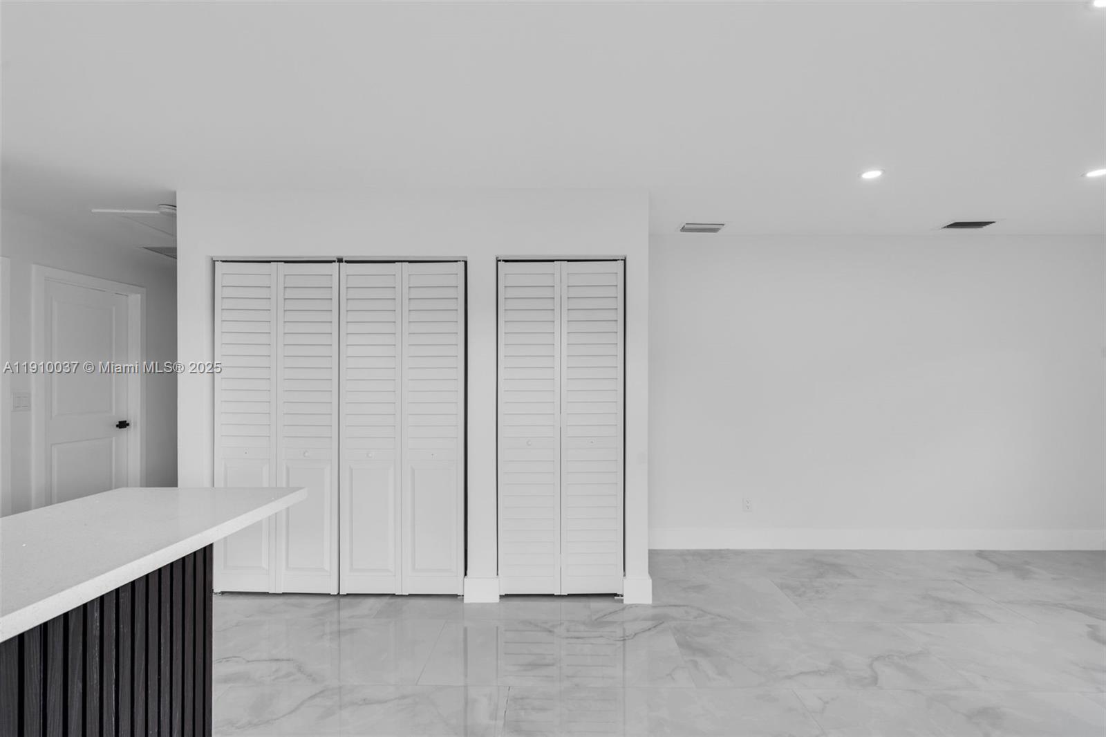 CORDOVA PARK - Residential