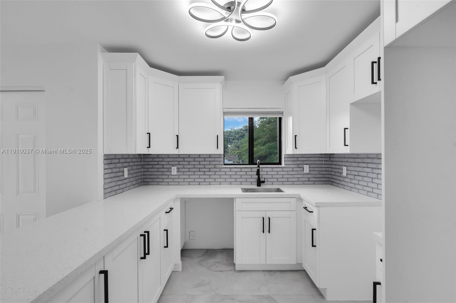 CORDOVA PARK - Residential