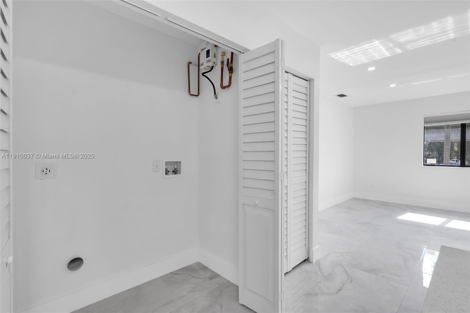 CORDOVA PARK - Residential