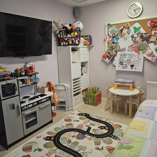 OLD CUTLER COMMON UNIT 2 - Residential Lease