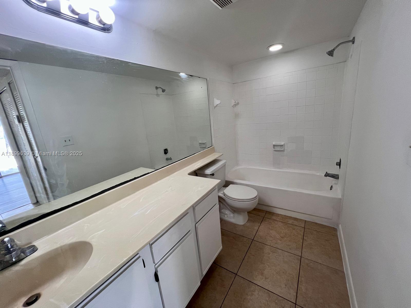 SUN VISTA GARDENS CONDO - Residential Lease